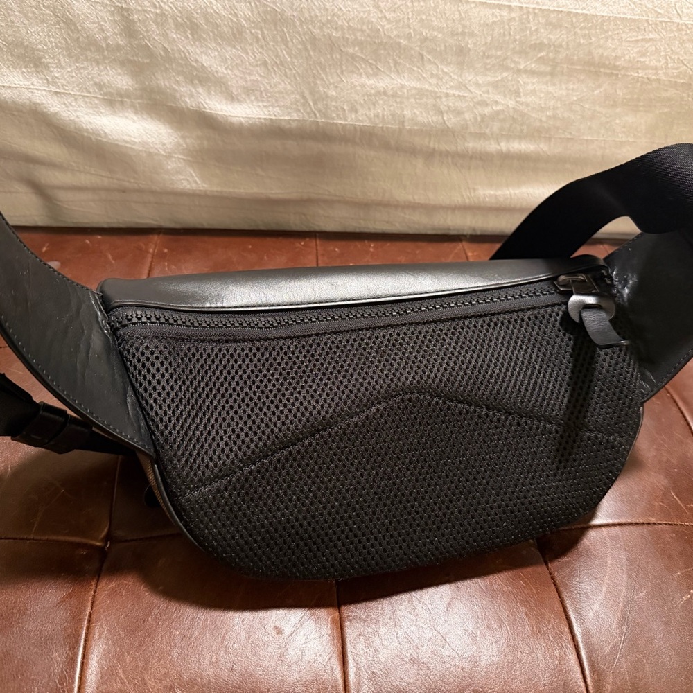 Coach Tan and Black Men's Belt Bag - Picture 4 of 7